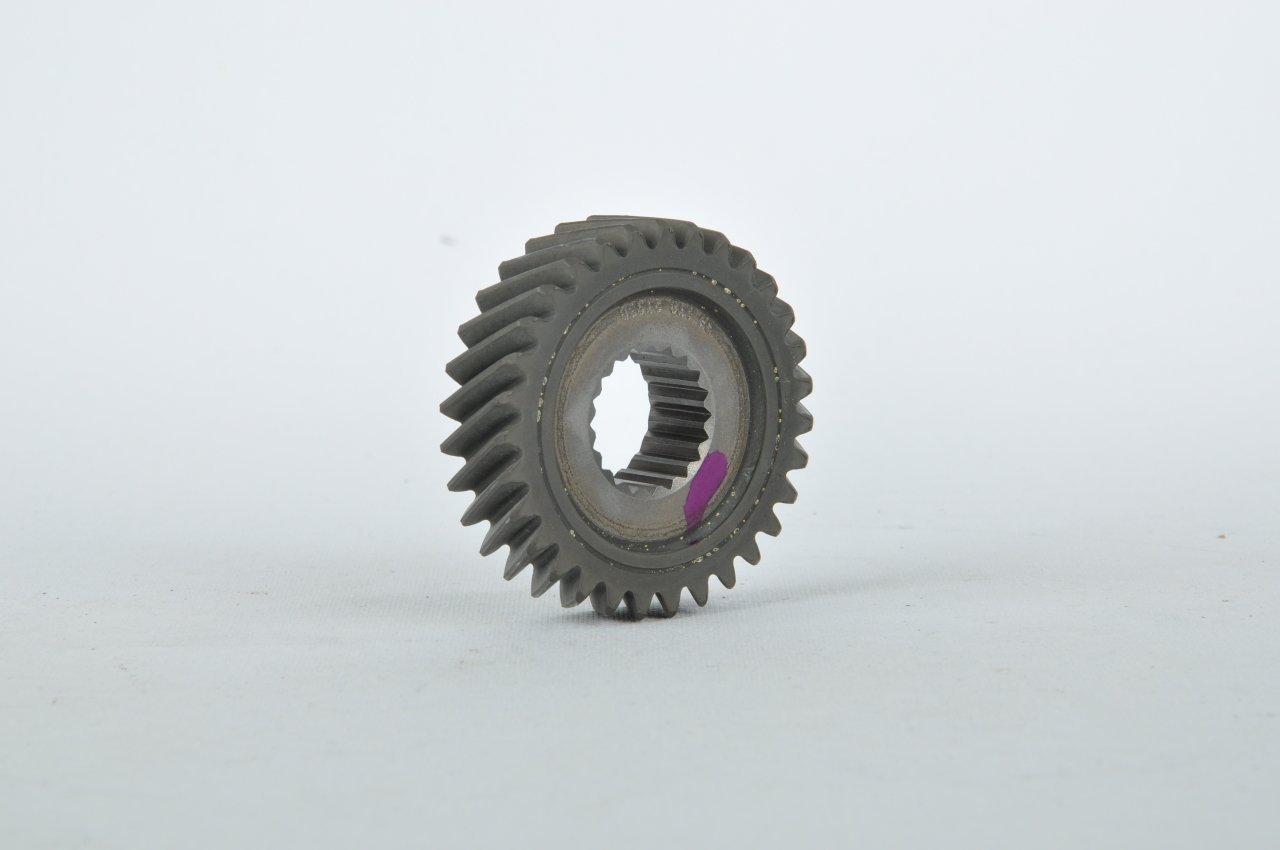 5.Vites Sabit Dişli Megane 2 Dacia Logan JH3 X=15.41 Diş Sayı=31 8200607983 7700102382 7700857647 7700867576