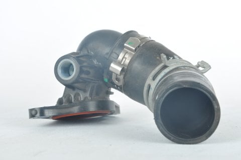 Eksoz Gazı Soğutucu Borusu Termostat Hortumu Megane 4 Kadjar Clio 4 Captur Duster 147138070R 147138491R
