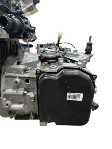Komple Motor K4M 813 1.6 16V Megane 3 Fluence Megane 2 Komple Otomatik Şanzıman Dp0 8200082076 8200897941 8200082071