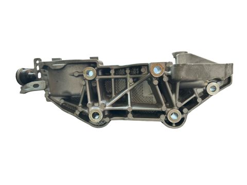 Alternatör Suportu M9r Laguna 3 8200527320