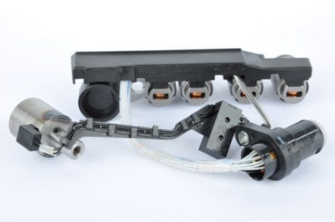 Otomatik Şanzıman Selenoid Takımı AD4 Hidrolik Distribütör Bva Laguna 1 Scenic 1 7700740775